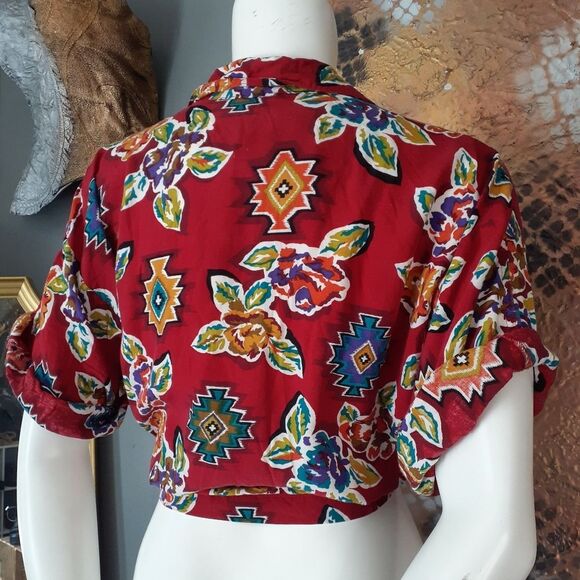 Vintage Chaus Red Short Sleeve Button Down With Southwestern Abstract Print - Picture 4 of 11